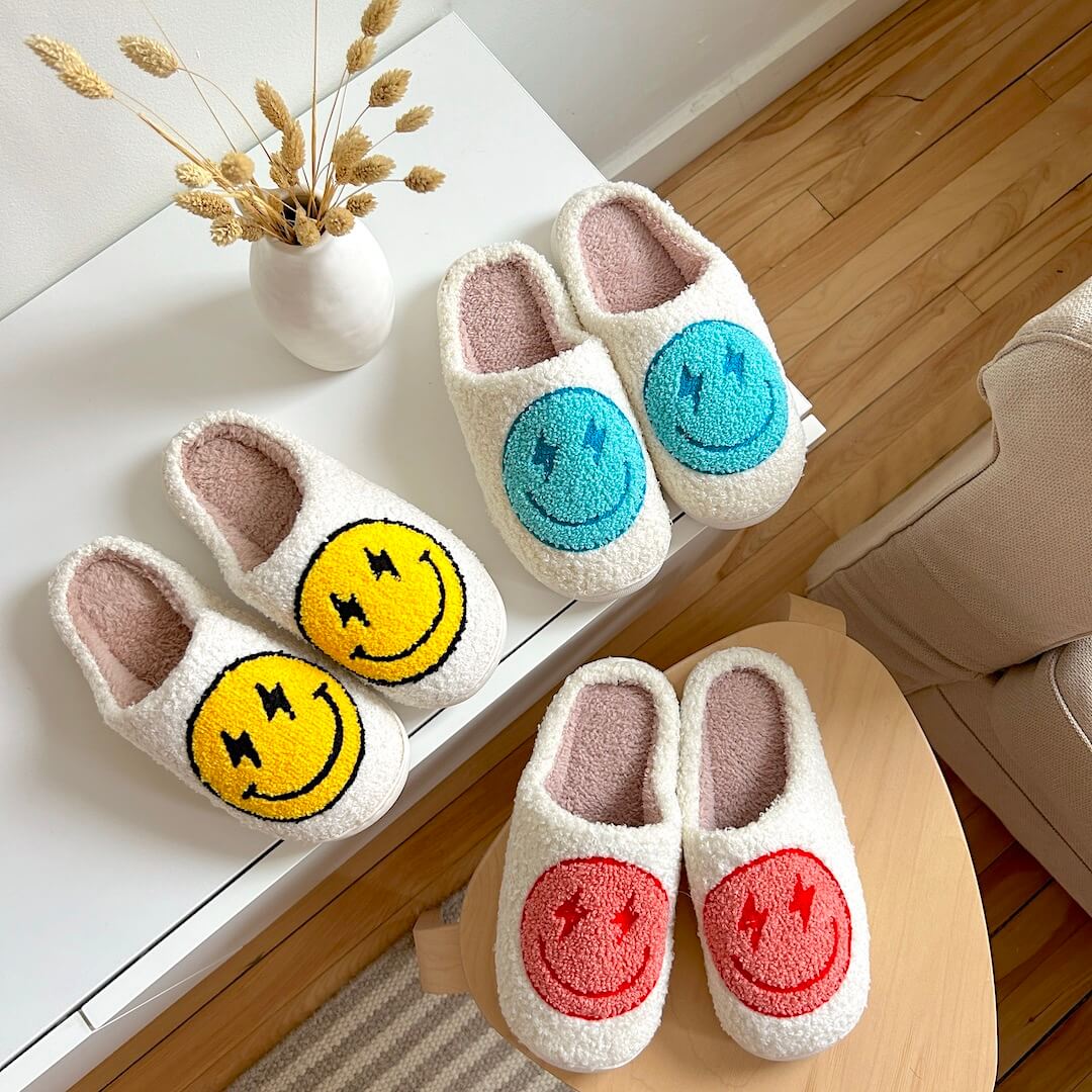 Jade Luxe Emoji Slippers - Comfortabele en Stijlvolle Loungewear voor Elke Dag