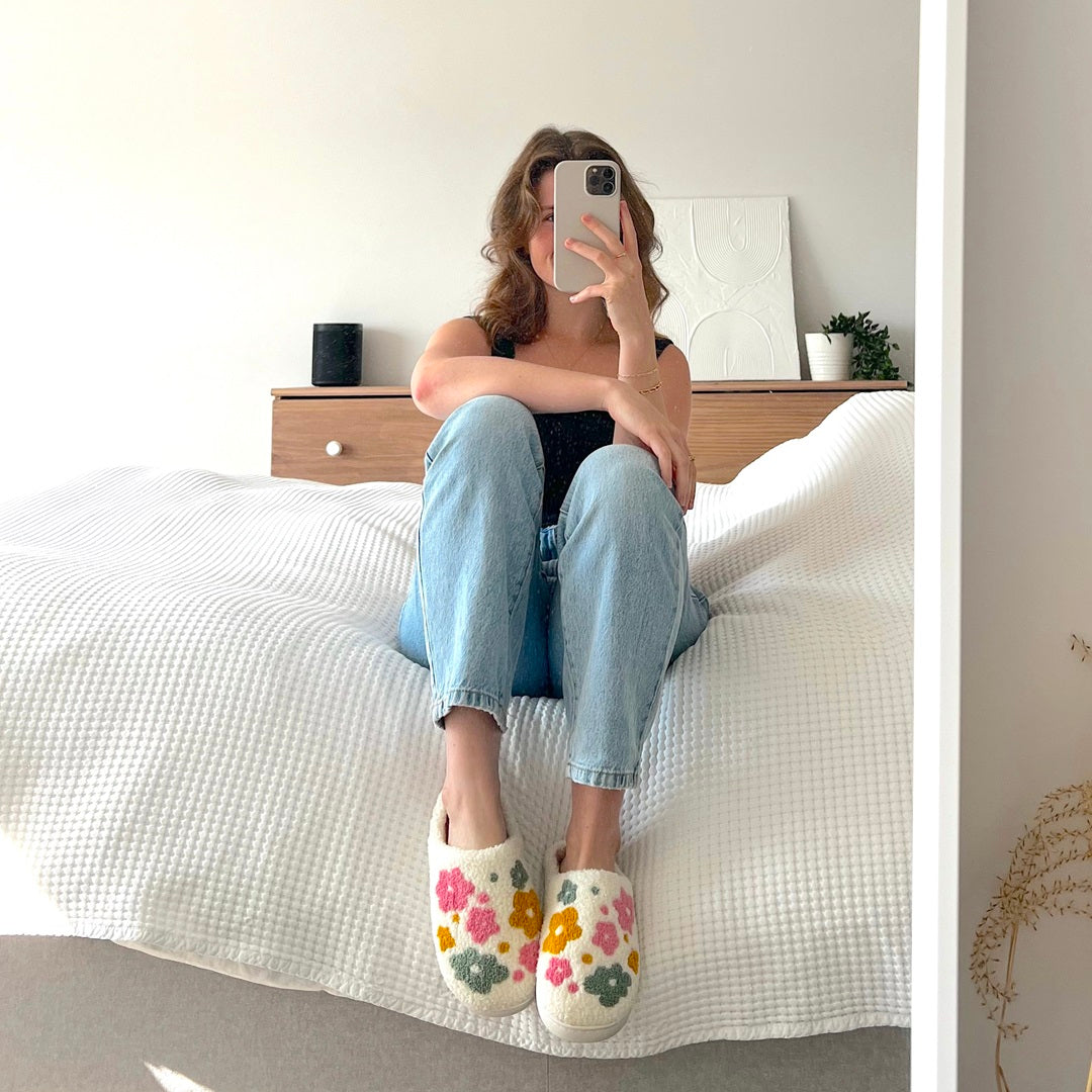 Livia Luxe Bloemenslippers - Comfortabele Slip-ons met Pluche Voering en Anti-Slip Zolen