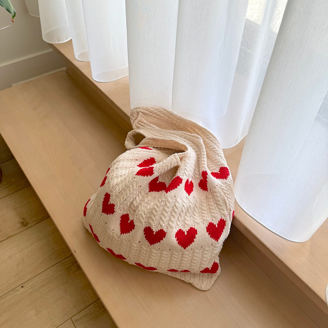 Yara's Luxe Crocheted Beach Bag - Comfortable and Bohemian Handbag