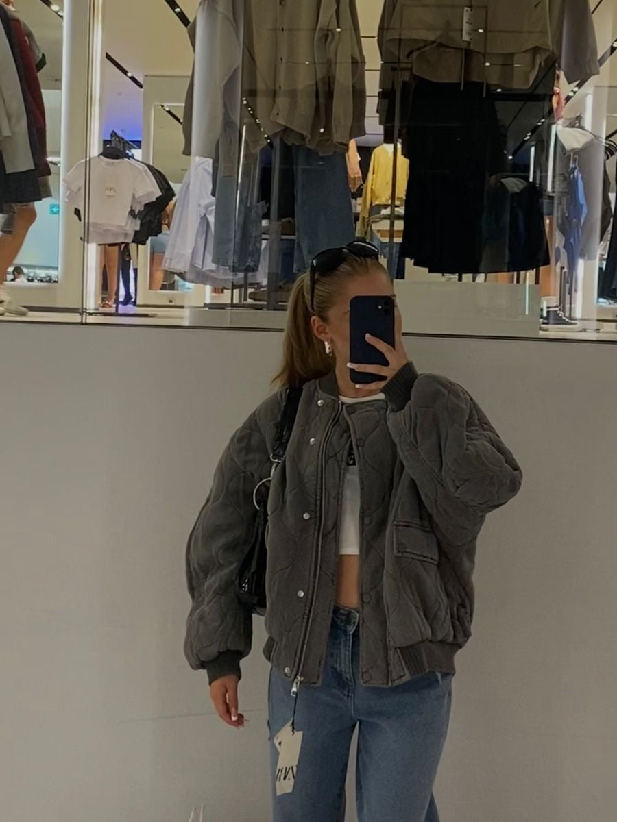 Yara's Stylish Bomber Jacket for Autumn