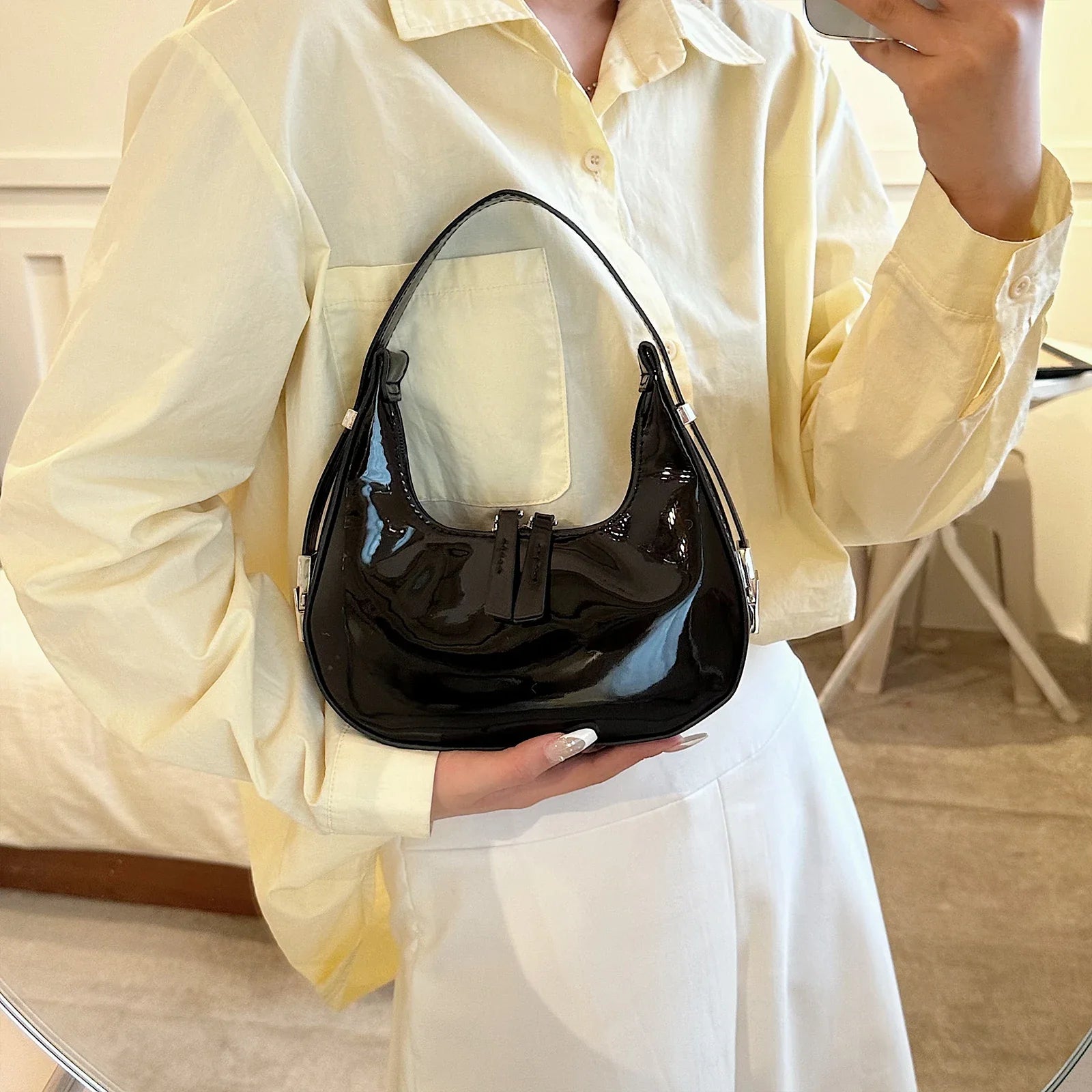 Selina Moon Bag - Elegant for Daily Use