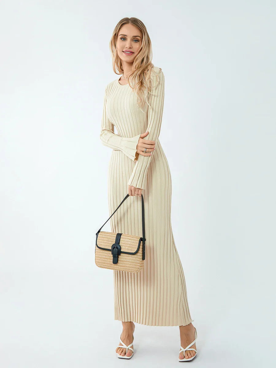 Elena Elegant Maxi Dress with Ribbed Fabric and Laces