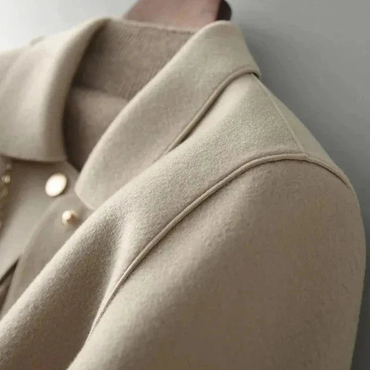 Valoria Luxe Ladies Jacket - Classic Elegance and Comfort for Every Occasion