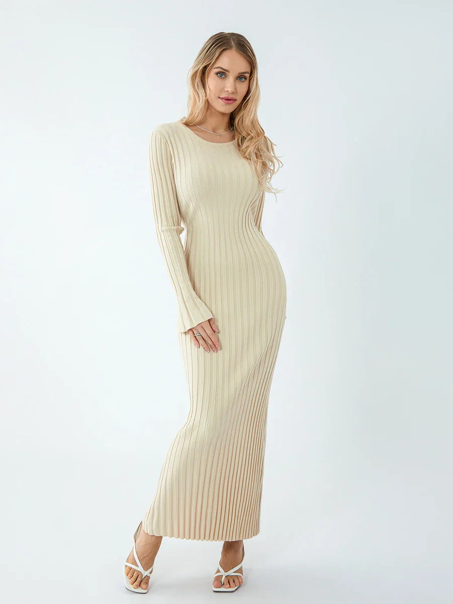 Elena Elegant Maxi Dress with Ribbed Fabric and Laces