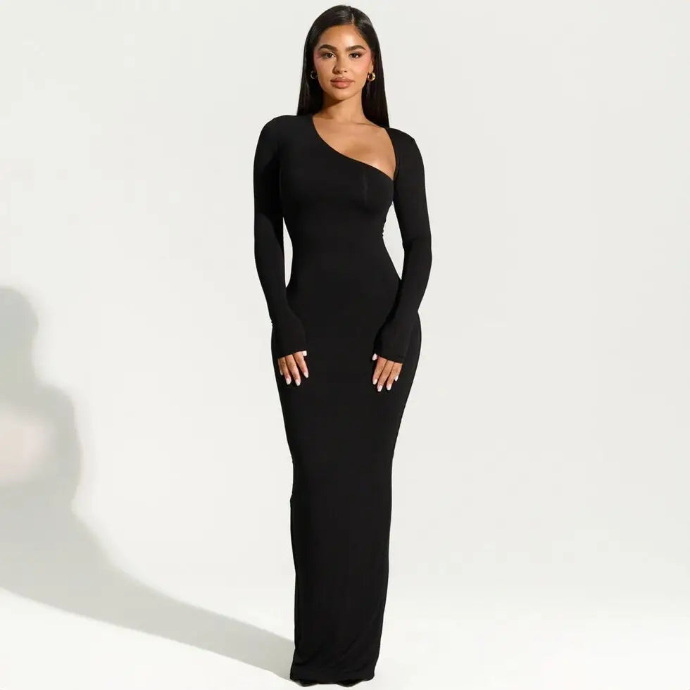 Liva Elegant Black Dress with Long Sleeves