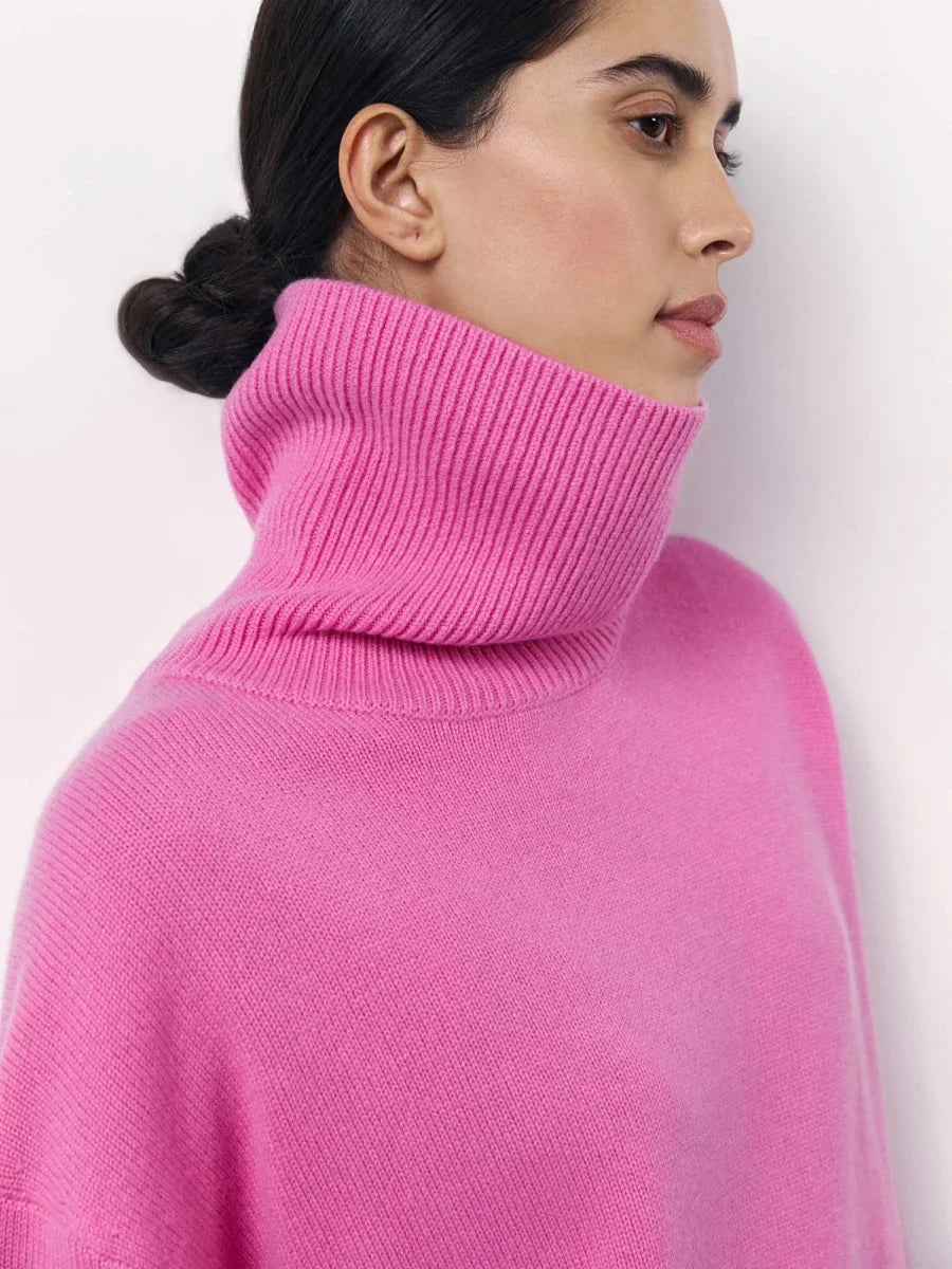 Amara Luxe Comfortable Turtleneck