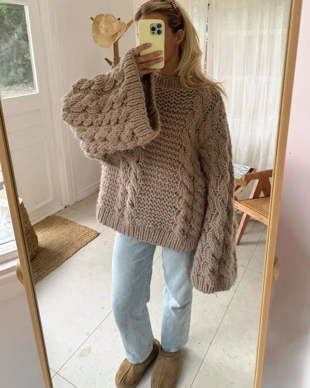 Elise – Cozy Knitted Sweater