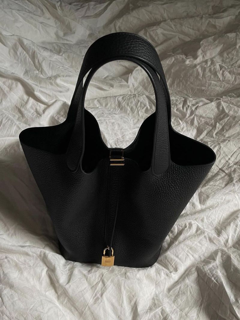 Sophie Luxe Bucket Bag - Elegant and Versatile Design with Premium Vegan Leather