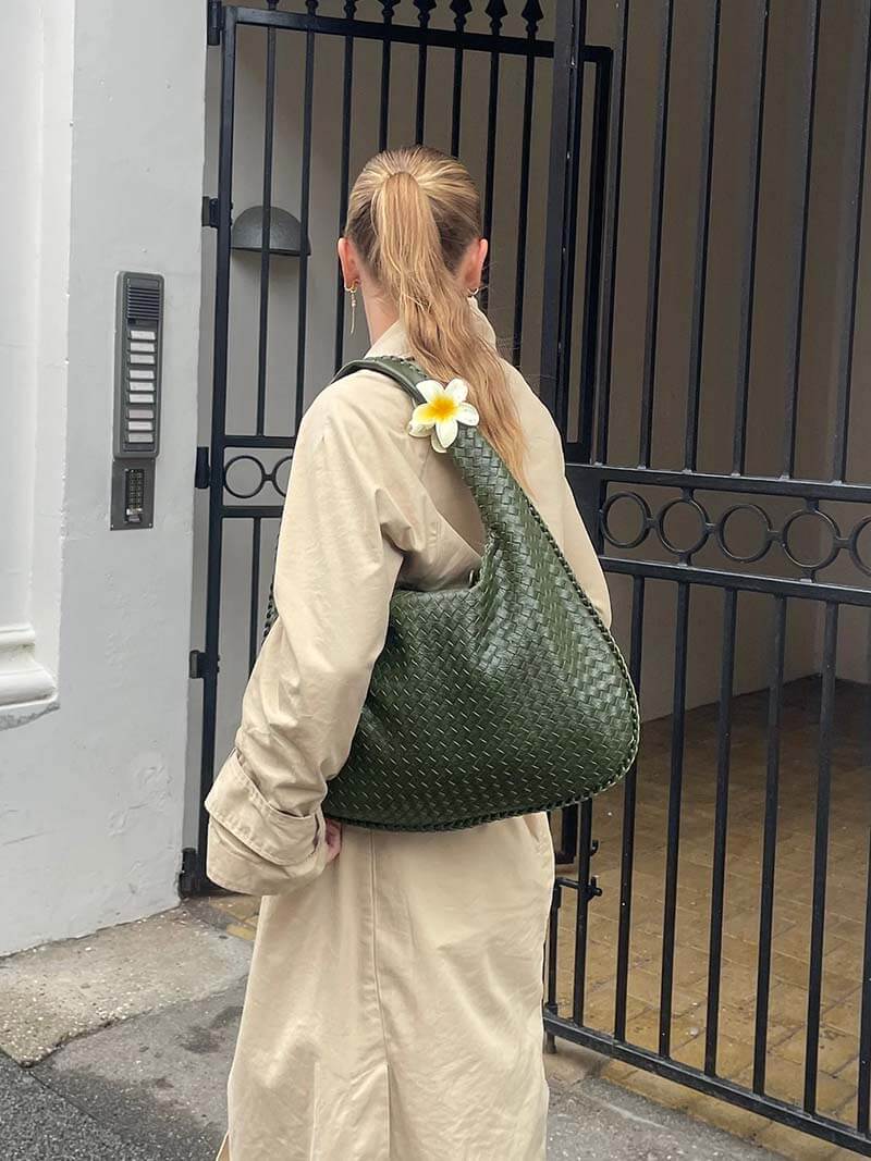 Elena Gevlochten Leren Hobo Bag