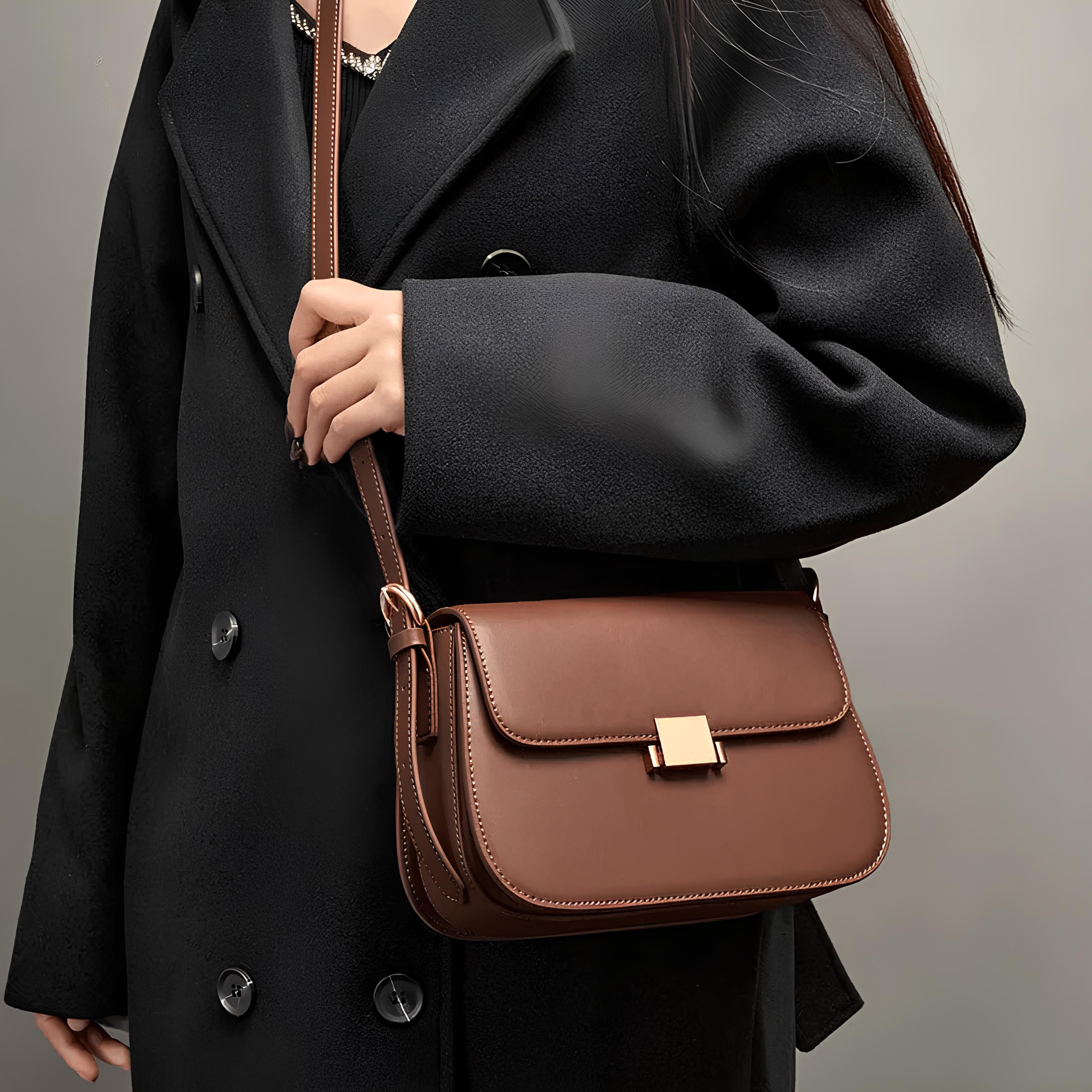 Zafira's Luxe Leather Crossbody Bag - An Elegant and Functional Fashion Jewel