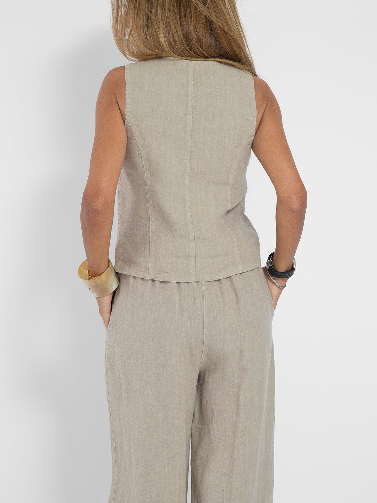 Claire – Elegant Sleeveless Linen Set with V-Neck Vest and Wide Pants