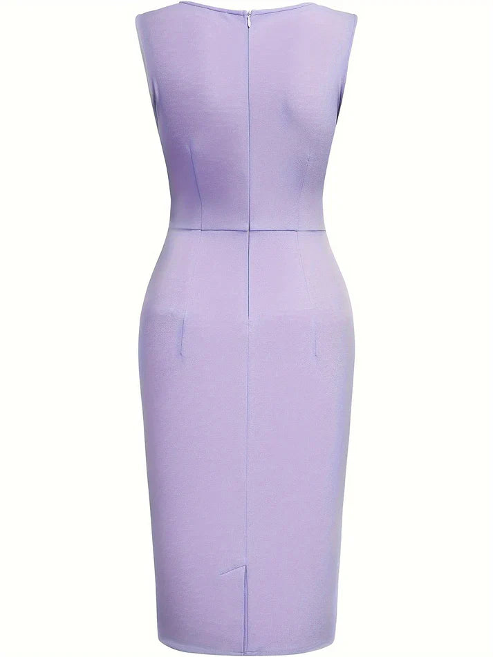 Nora - Elegant Sleeveless Bodycon Dress with Crew Neck and Tucked Details