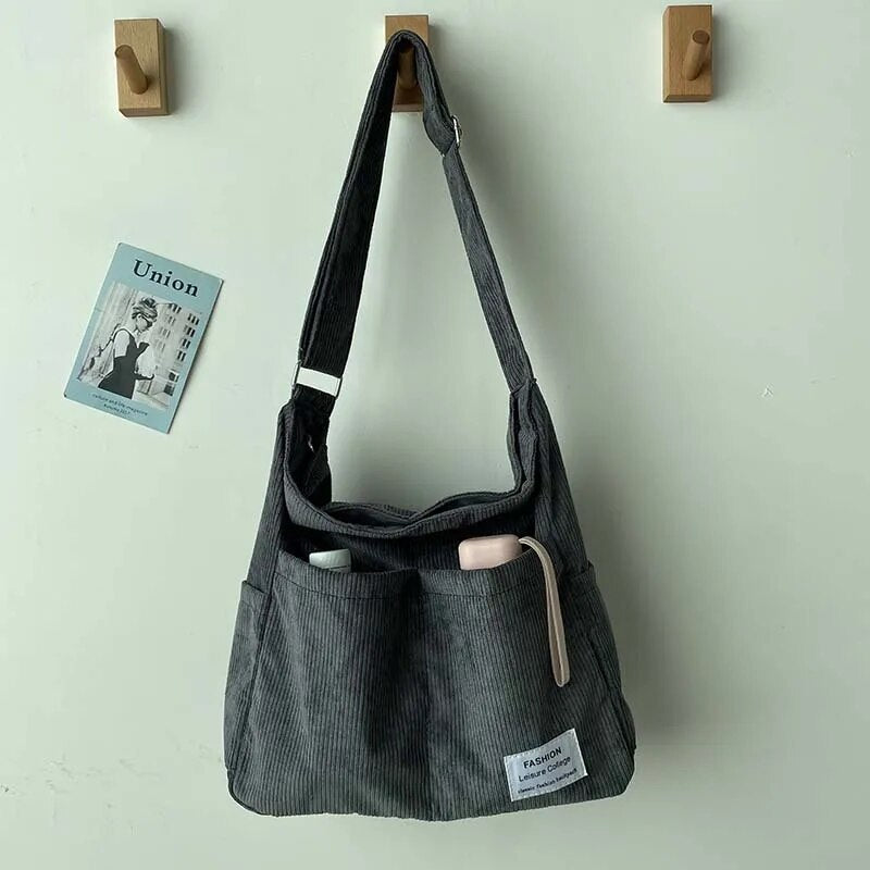 Lina Comfortable Shoulder Bag - Practical and Stylish