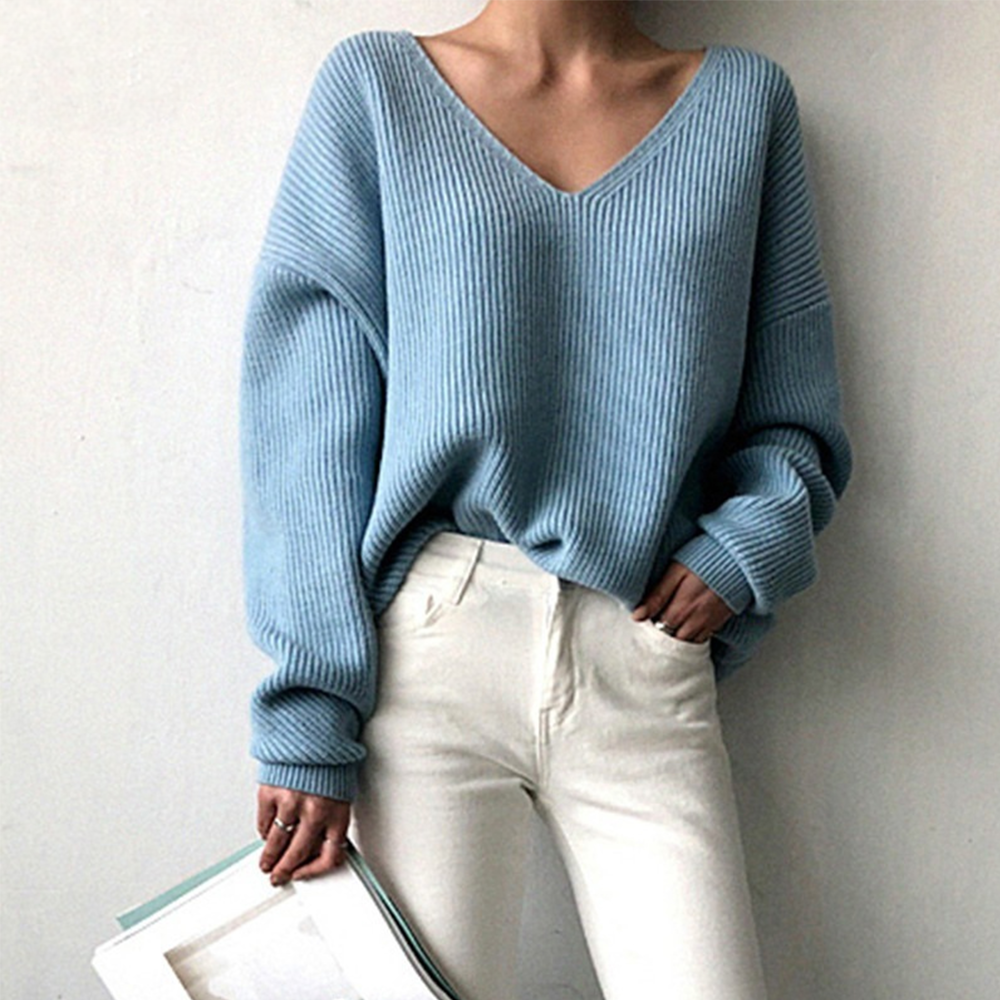 Fleur Comfortable V-neck Sweater with Soft Knitted Texture