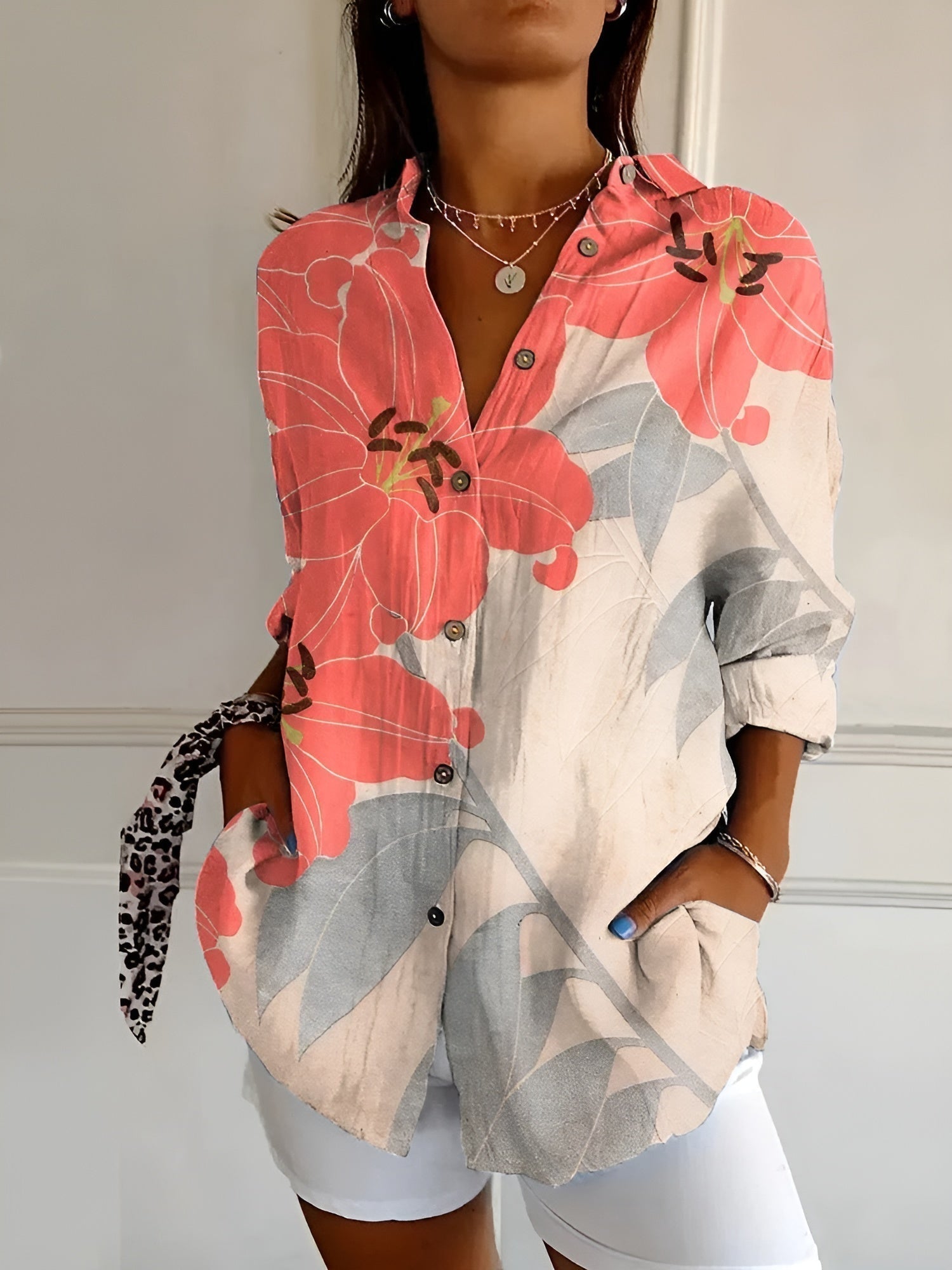 Amara Zachte Bloemenblouse – Comfortabel en Elegant voor Elke Gelegenheid